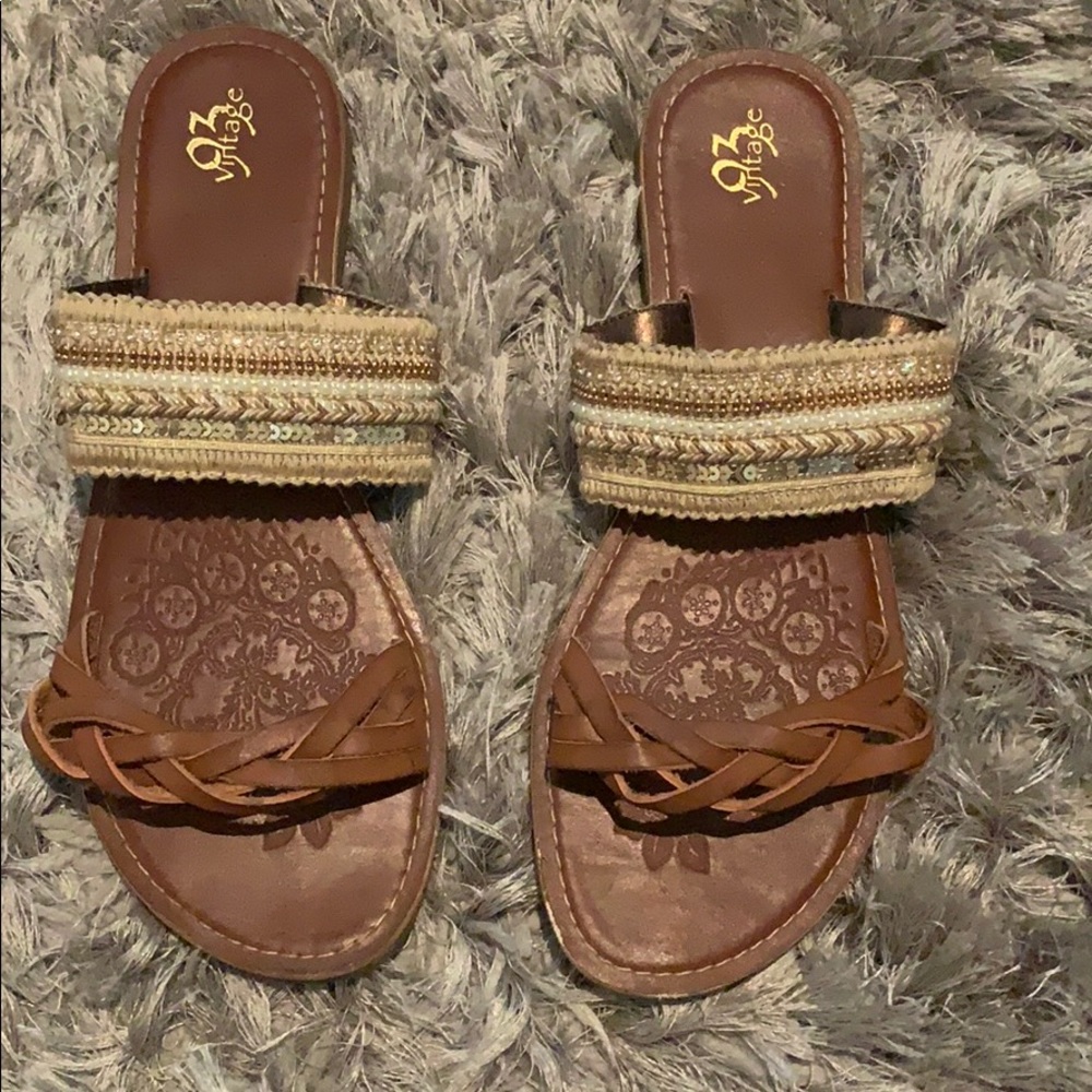 93 Vintage Sandals